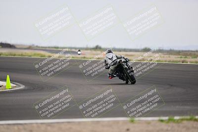 media/Apr-18-2025-TrackDaz (Fri) [[45f5874c44]]/C Group/Session 2 (Turn 10)/